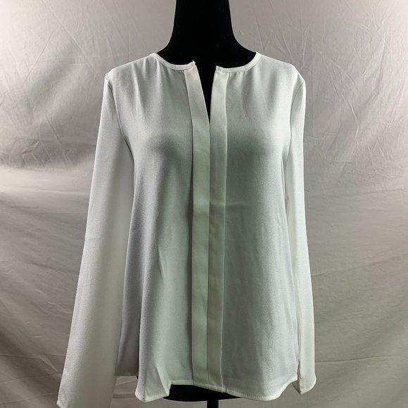 Round Neck White Blouse - Picture 6 of 6